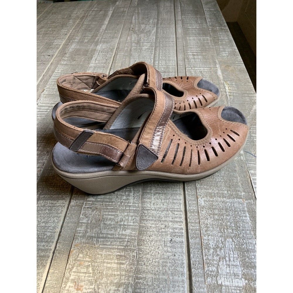 Clarks Privo Sport Sandals Women's 7 Beige Suede Bungee Strappy Comfort Shoes